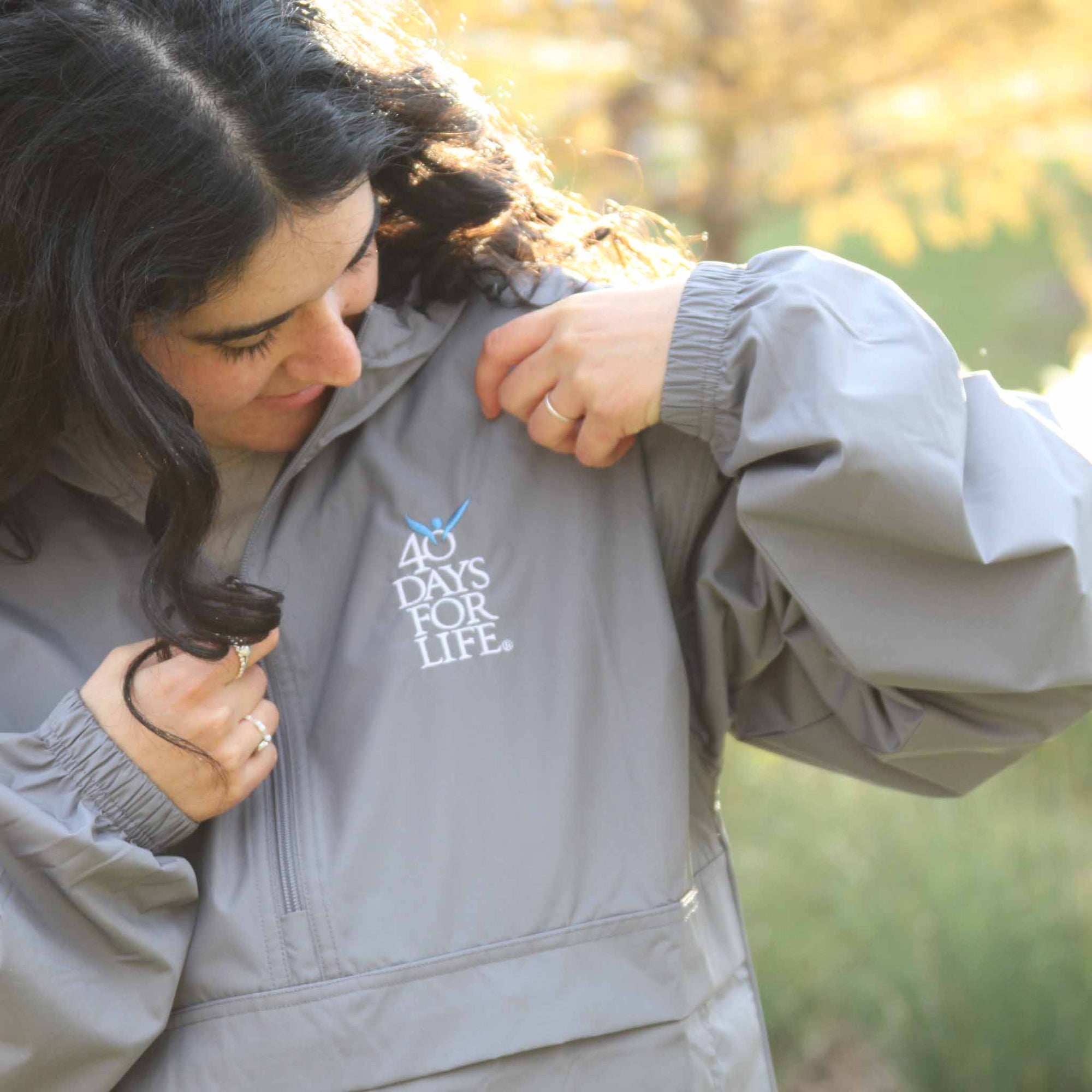 40DFL Champion® Packable Windbreaker