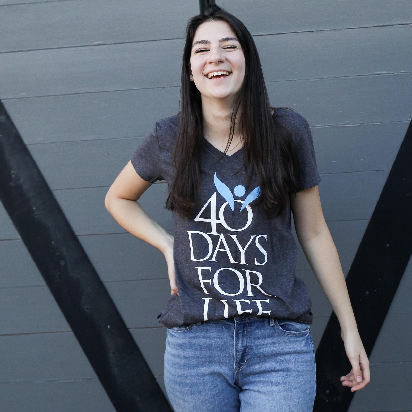 40DFL Ladies V-Neck